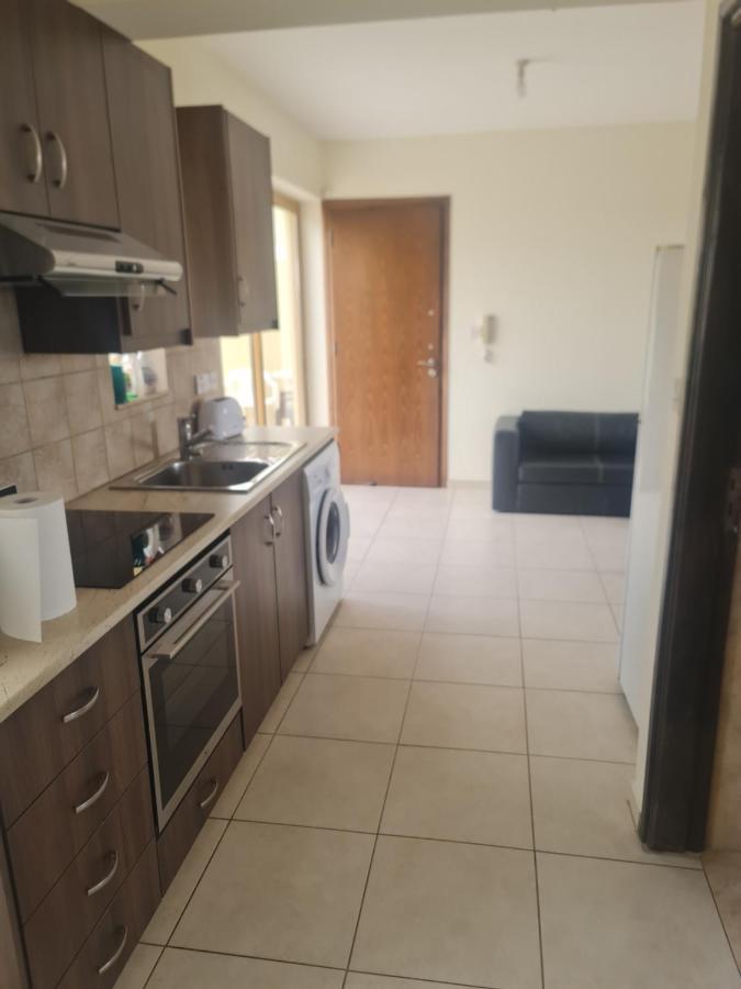 Top Floor 1 Bdrm Aprtrmnt Apartment Dromolaxia ภายนอก รูปภาพ